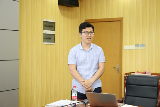 奈飞工厂
春季学期基层党建工作研讨会暨第四次党支部书记例会召开647.png